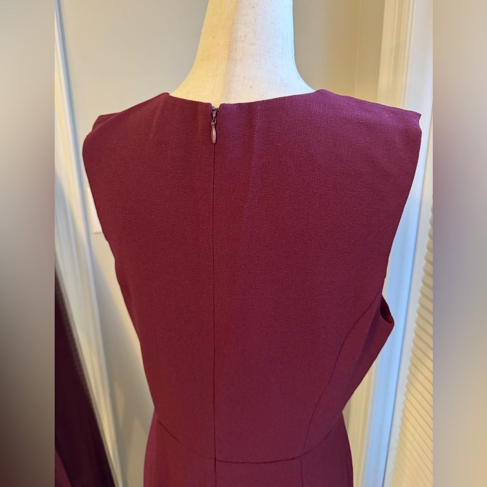 WAYF | The Casey Plunge Neck Gown | Med 💃🏼 - Picture 7 of 15